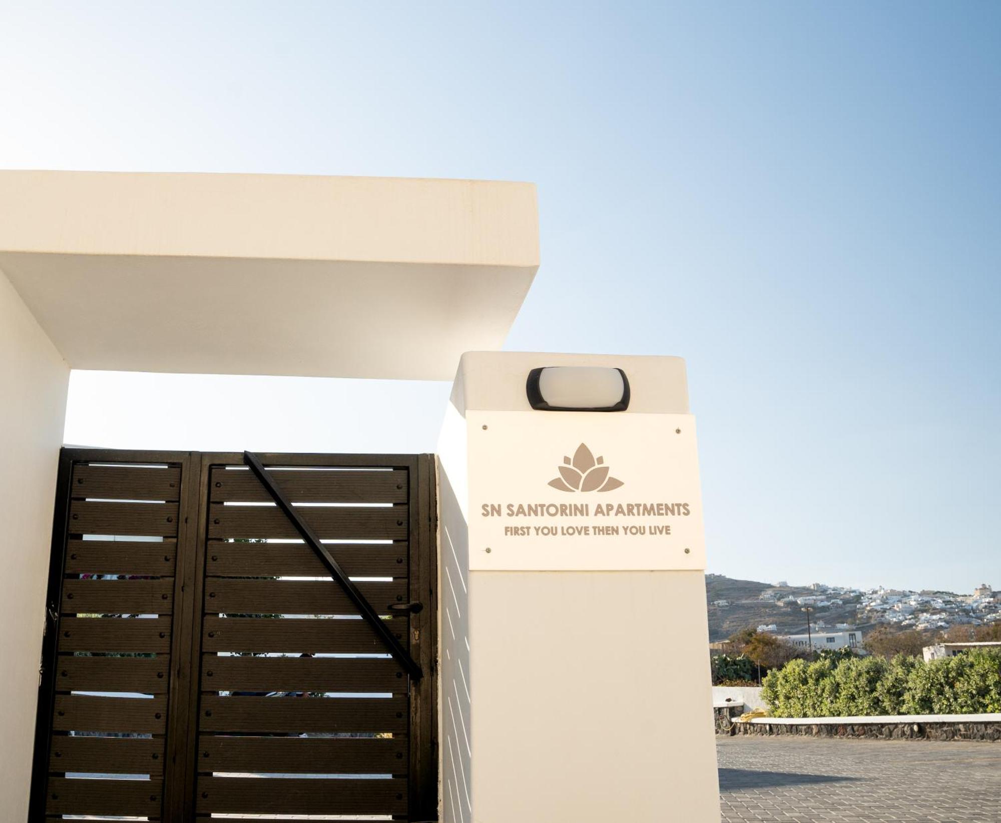 Sn Santorini Apartments Kamari  Ngoại thất bức ảnh